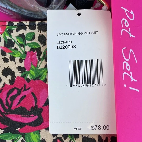 New! Betsey Johnson The Pet Set 3 Pieces: Crossbody Bag + Dog Collar + Waste Bag - Picture 2 of 11